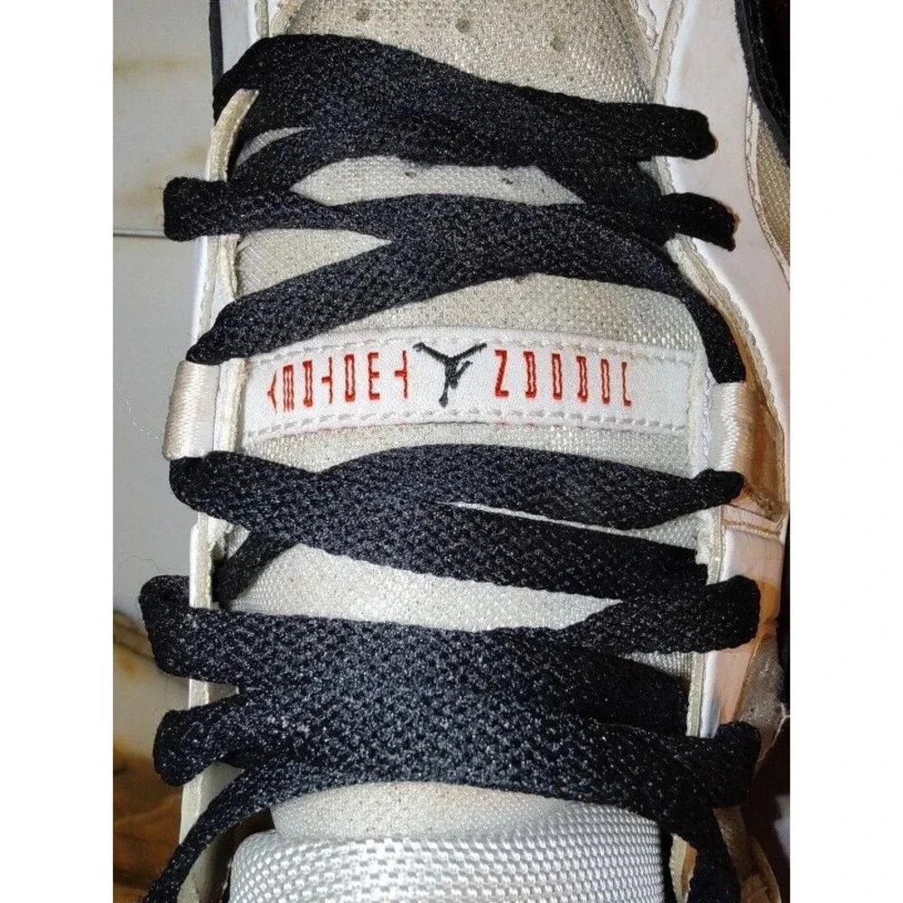 Men's Jordan Jumpman Two Trey White Black Red Size 13 Style #DO1925-106